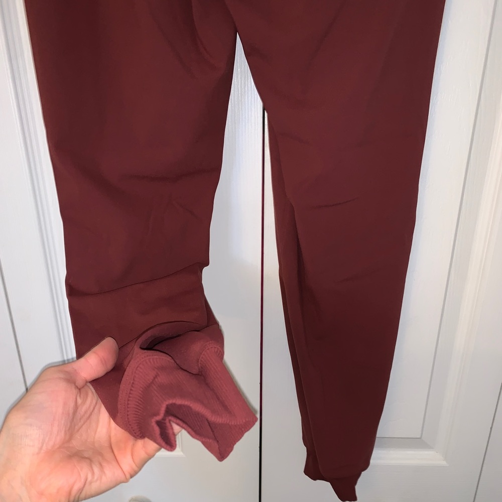 Lululemon On The Fly Jogger 28” Full-On Luxtreme Size 4 - Picture 8 of 8